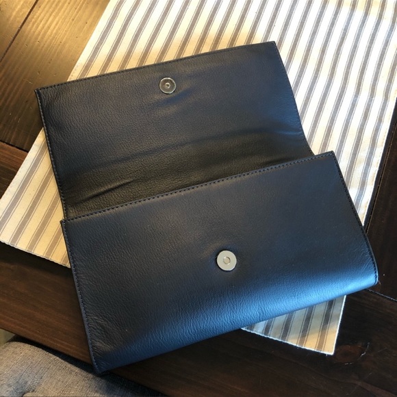 Vince Camuto Clutch - Picture 3 of 9